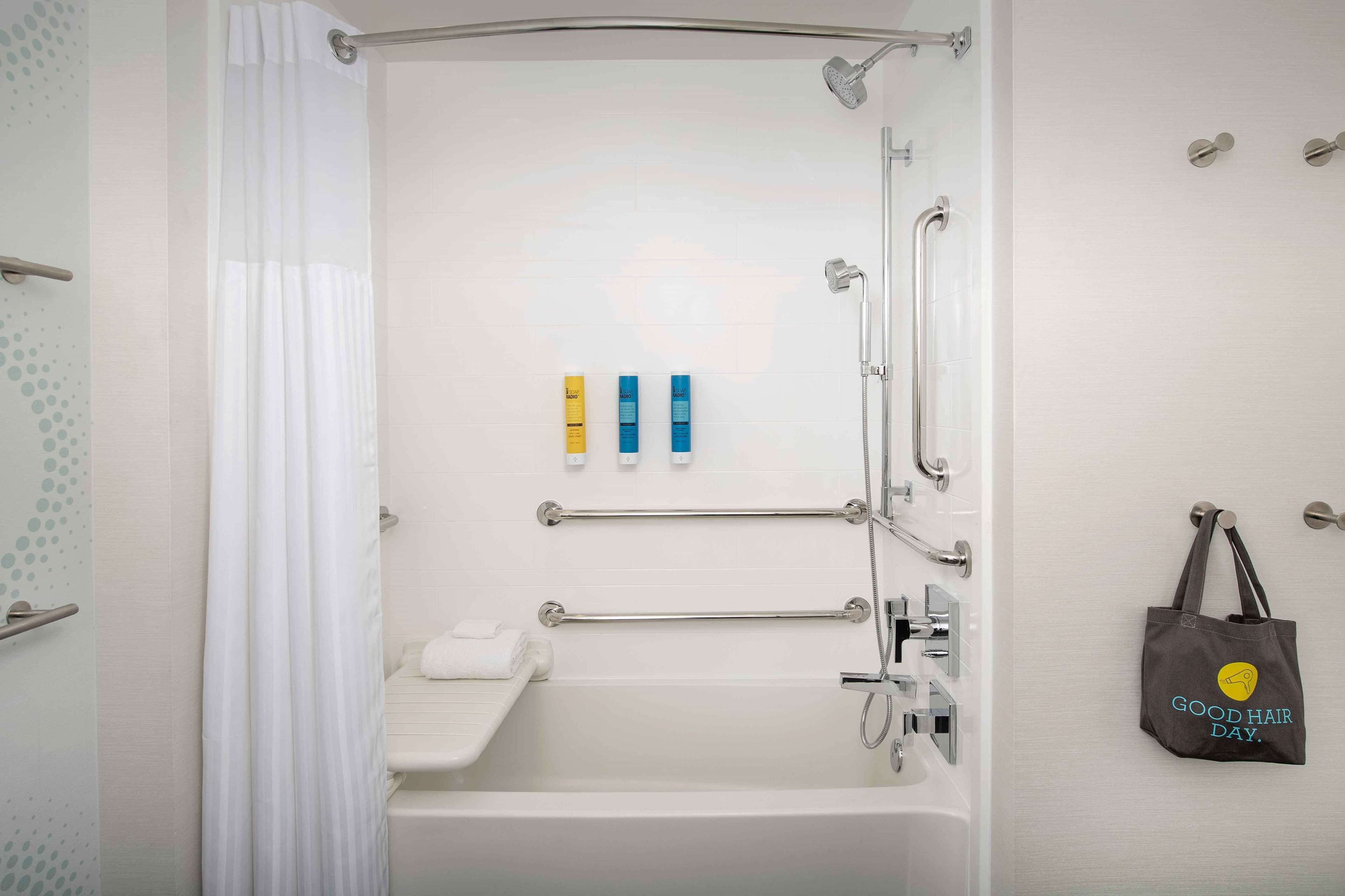 room, 1 king bed, accessible, bathtub | bathroom | free toiletries, hair dryer, towels, soap