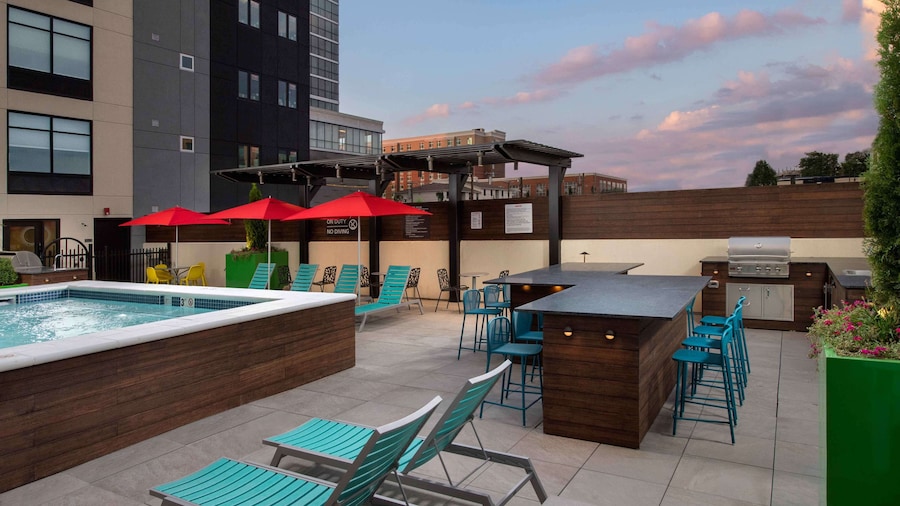 Tru by Hilton Nashville Downtown Convention Center