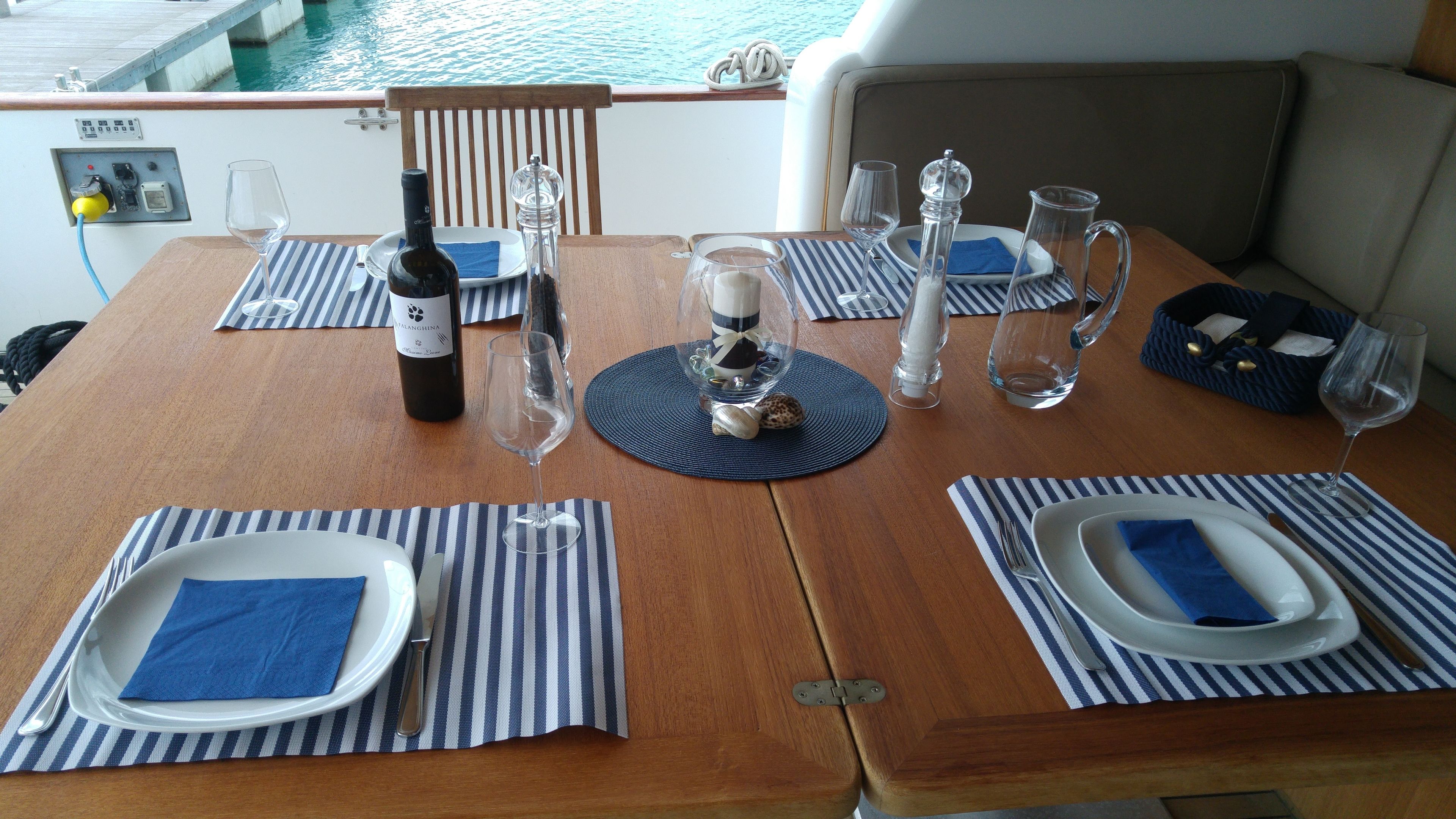 Lunch and dinner served, Italian cuisine