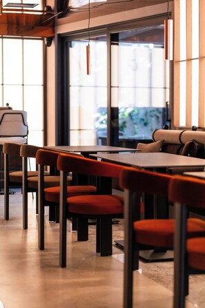 Free daily continental breakfast - PLATINUM hotel & spa (Sarajevo)