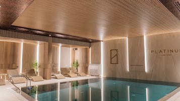 Piscine couverte