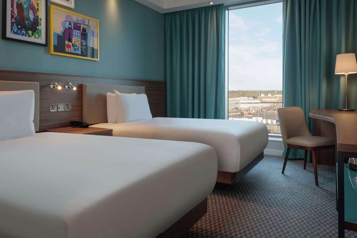 room, 2 single beds | hypo-allergenic bedding, in-room safe, desk, blackout curtains