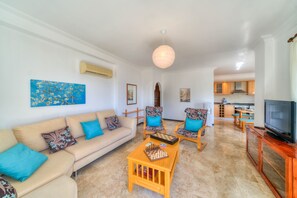 Appartement | Woonkamer | Lcd-televisie