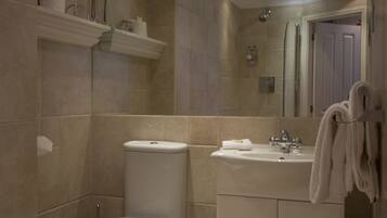 Shower, towels
