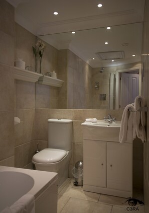 Shower, towels - Valley View Dalton (Dalton-in-Furness)