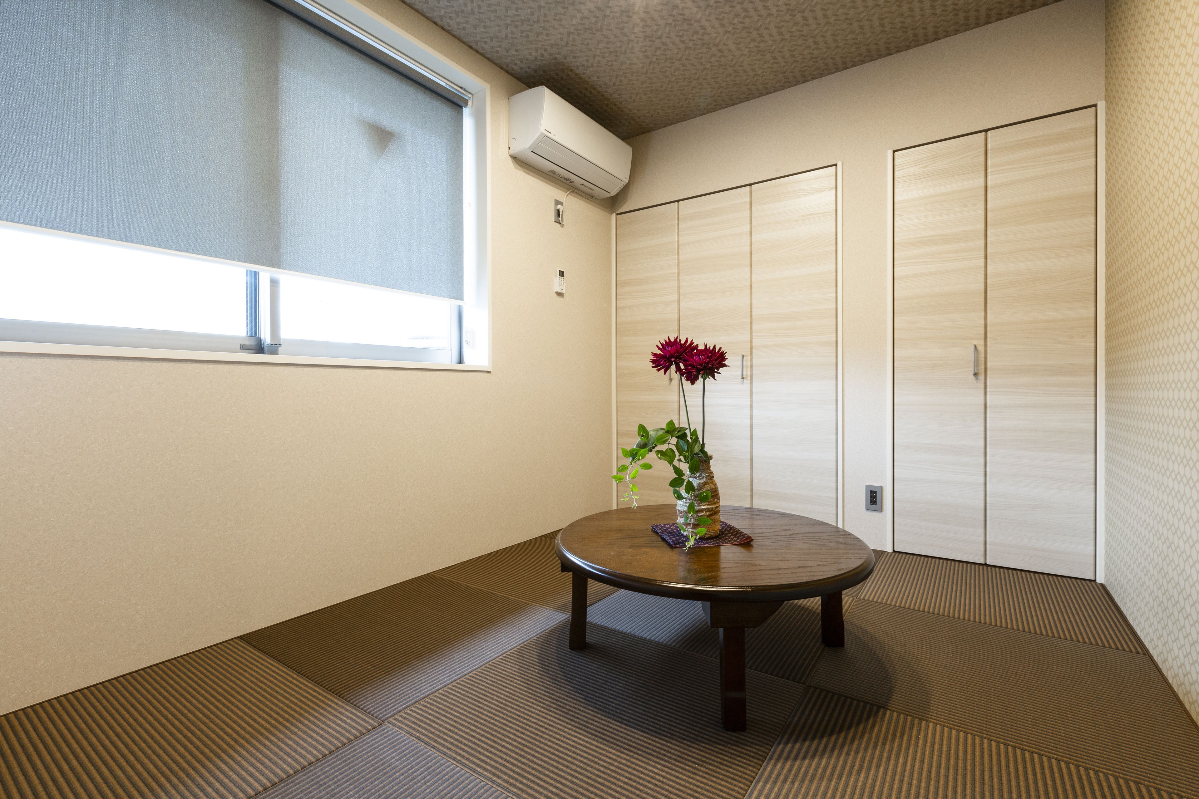 ファミリー アパートメント3階 | 高級寝具、羽毛の掛け布団、客室ごとに異なるインテリア、デスク