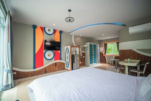 Deluxe Room, 1 King Bed, Non Smoking, Garden View