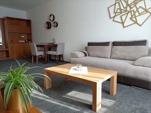 Suite, 1 Queen Bed with Sofa bed - Hotel Eminent (Stupava)