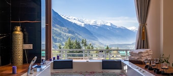 Moustache Manali