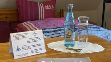 Décoration personnalisée, Wi-Fi gratuit, draps fournis