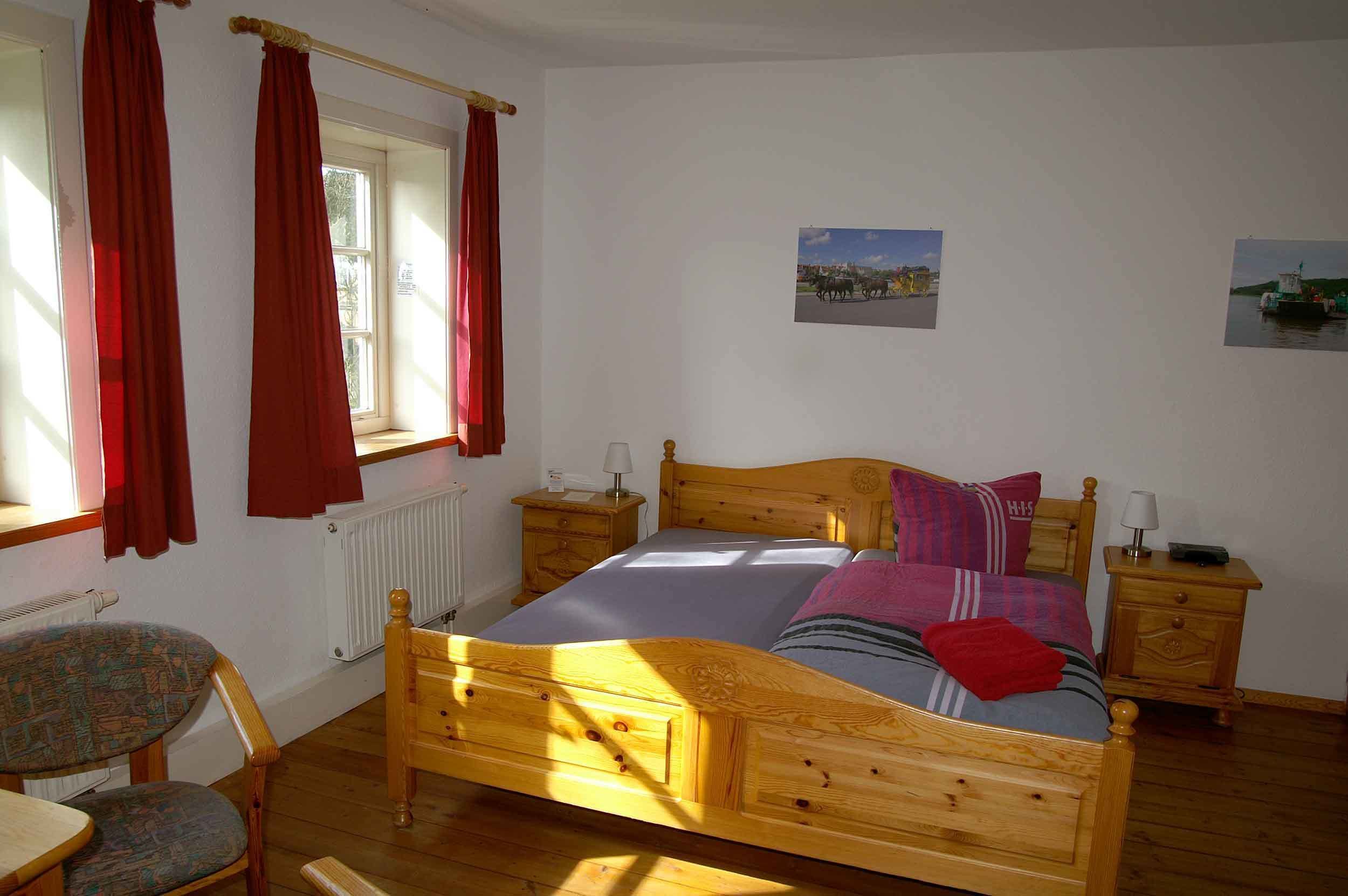 Doppelzimmer | Individuell dekoriert, kostenloses WLAN, Bettwäsche