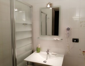 Chambre Double | Salle de bain