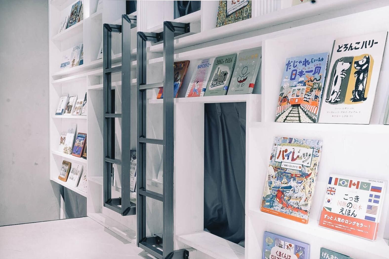 Foto - BOOK AND BED TOKYO Shinsaibashi