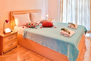 3 bedrooms, desk, iron/ironing board, free WiFi - Paradise 3 Apartment (Kas)
