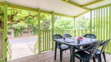 Basic-Bungalow, 2 Schlafzimmer | Terrasse/Patio