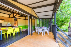 Superior Bungalow, 3 Bedrooms | Terrace/patio