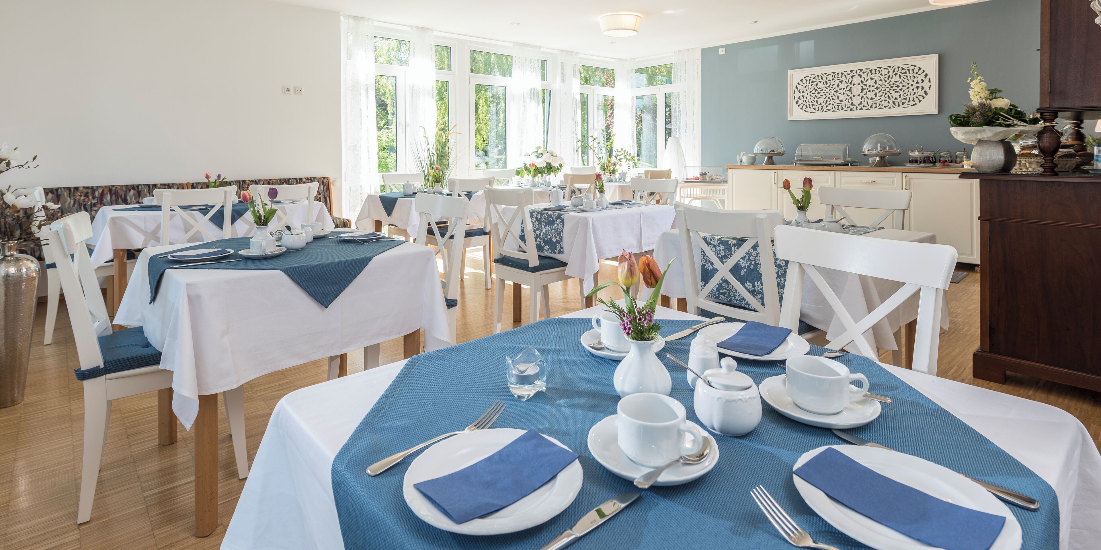 Daily buffet breakfast (EUR 15 per person)