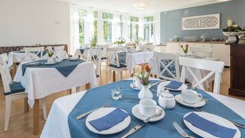 Daily buffet breakfast (EUR 15 per person)