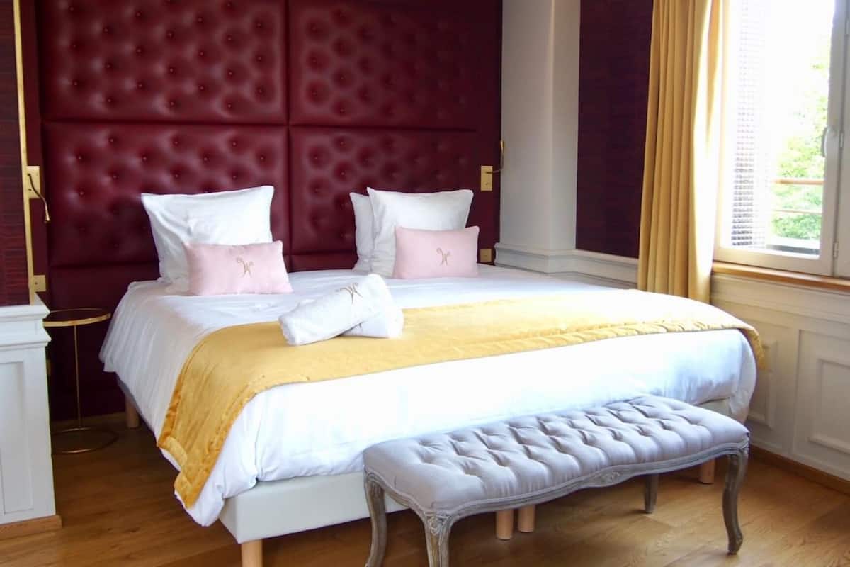 individually decorated, individually furnished, desk, blackout curtains