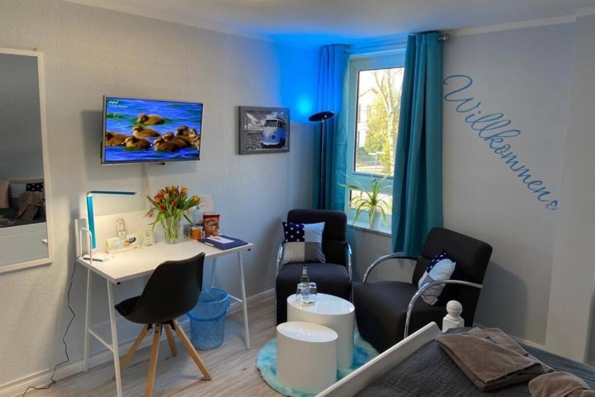 Basic Double Room | Premium bedding, individually decorated, individually furnished, desk