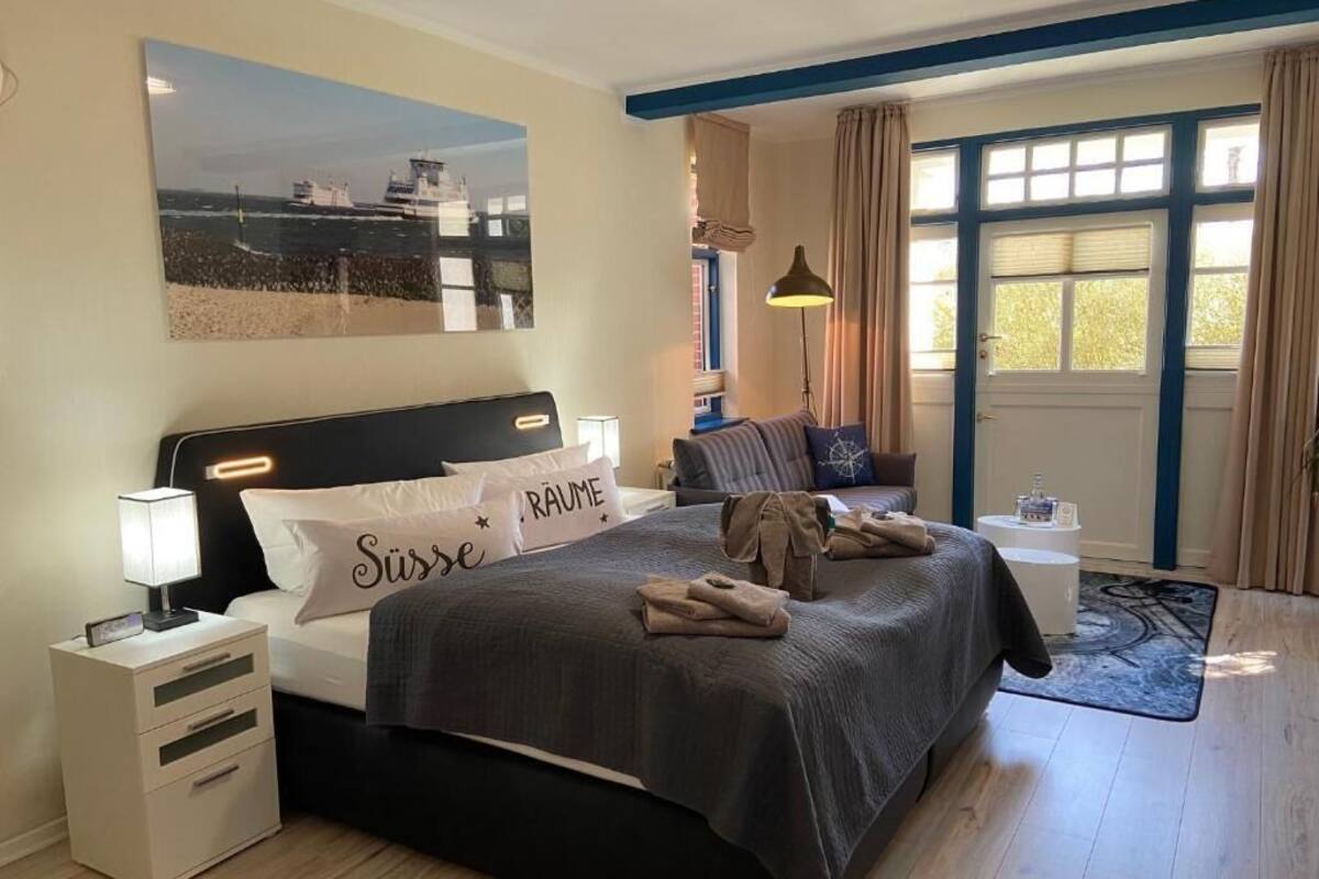 Superior Double Room | Premium bedding, individually decorated, individually furnished, desk