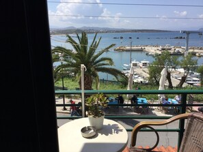 Balcony - Arocaria Apartments (Chania)
