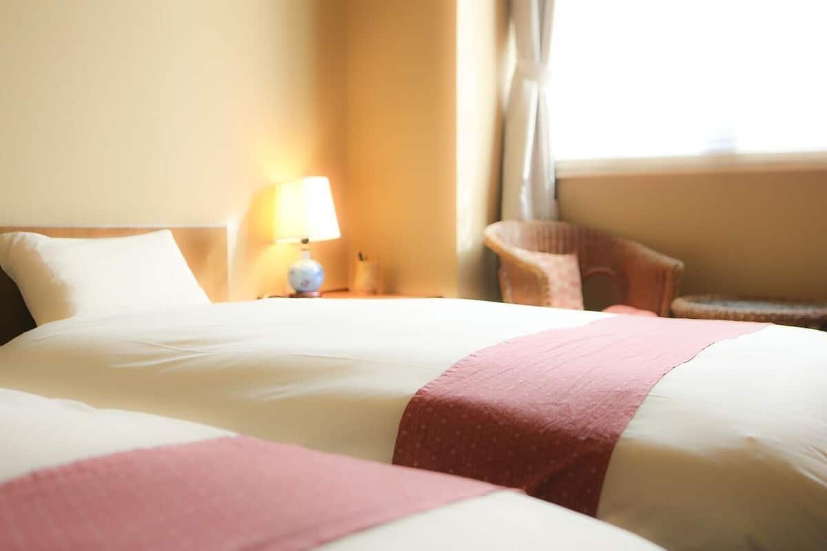 Coffres-forts dans les chambres, Wi-Fi gratuit, draps fournis