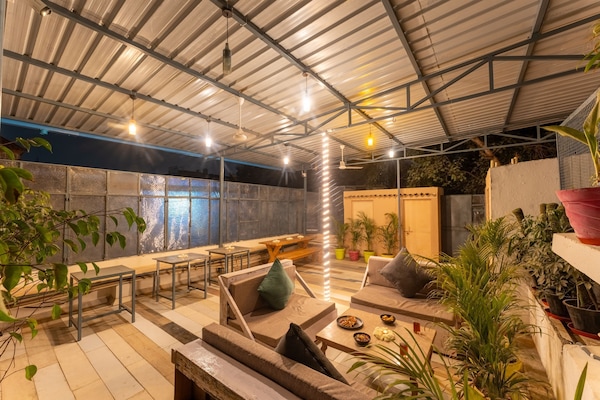 Daily continental breakfast (INR 299 per person)