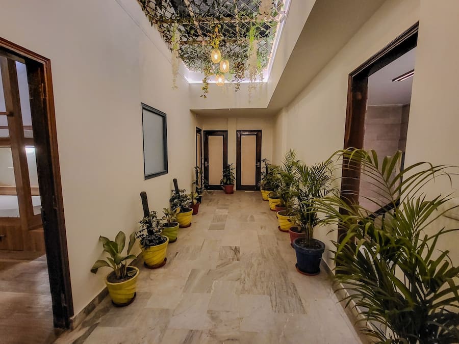 Kawasan tempat duduk lobi