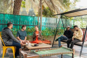 Terrace/patio - Moustache Delhi - Hostel (New Delhi)