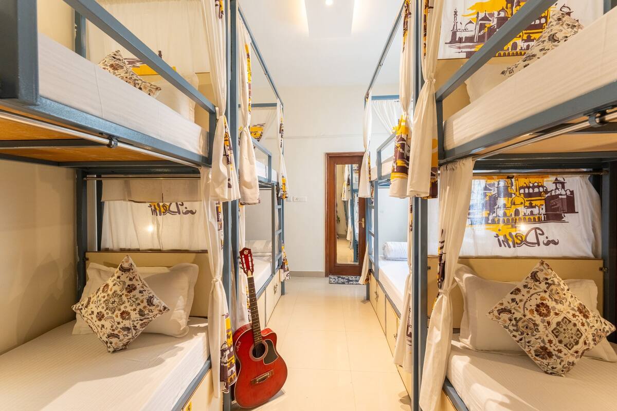 標準共用宿舍 | 高級寢具、遮光布/窗簾、免費無線上網、床單