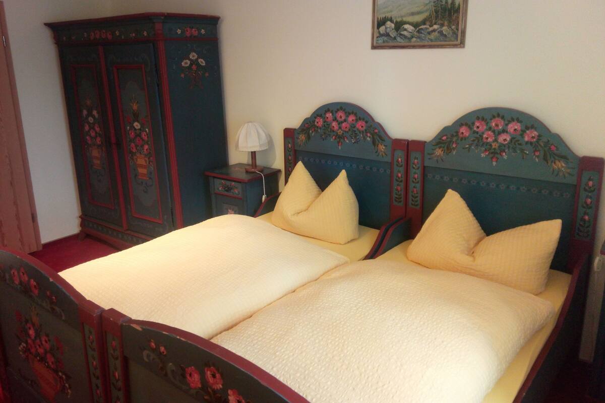 Standard Double Room | Hypo-allergenic bedding, desk, free WiFi, bed sheets