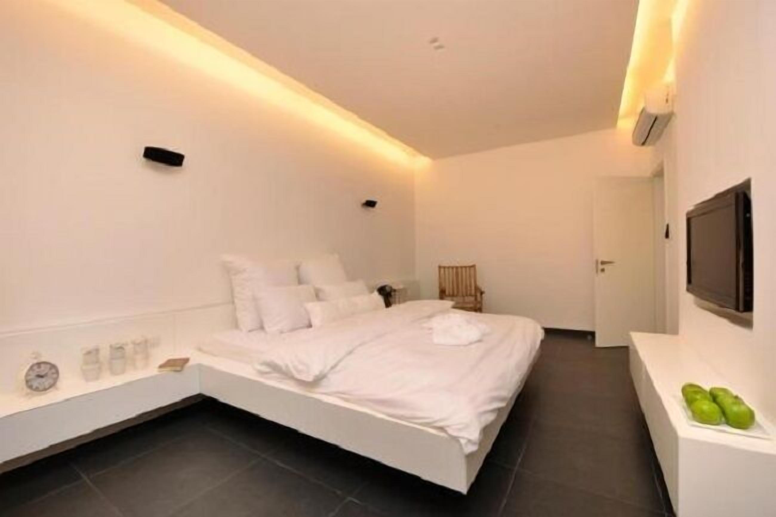 Royal suite, bubbelbad | Verduisterende gordijnen, geluiddichte muren, gratis wifi, beddengoed