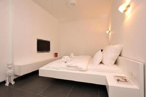 Suite Royale, baignoire à jets | Rideaux occultants, chambres insonorisées, Wi-Fi gratuit, draps fournis