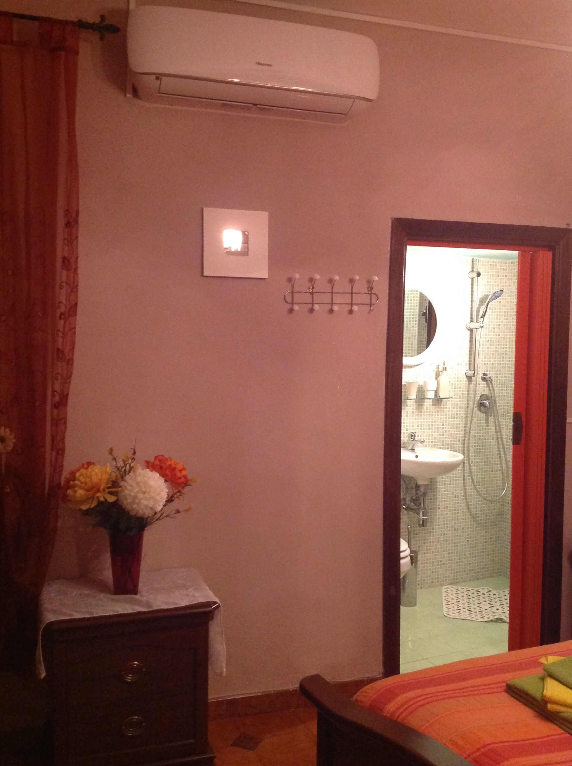 Classic Quadruple Room, 1 King Bed, Non Smoking | Room amenity