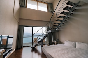 Exclusive Quadruple Room | In-room safe, blackout drapes, iron/ironing board, free WiFi
