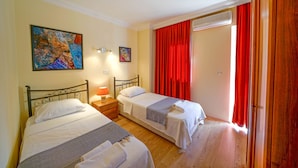 Apartamento, 2 habitaciones | 2 dormitorios, escritorio, tabla de planchar con plancha y wifi gratis