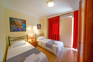 Apartment, 2 Bedrooms | 2 bedrooms, desk, iron/ironing board, free WiFi - Picus Apartment (Kas)