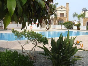 Outdoor pool - Jolie Villa (Sotira)
