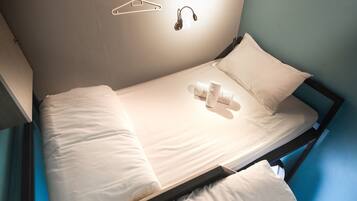Free WiFi, bed sheets