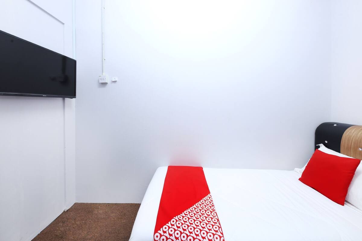 Standard Single Room, Shared Bathroom | Free WiFi