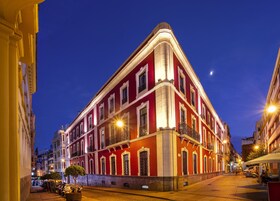 Fachada del alojamiento - Noche
