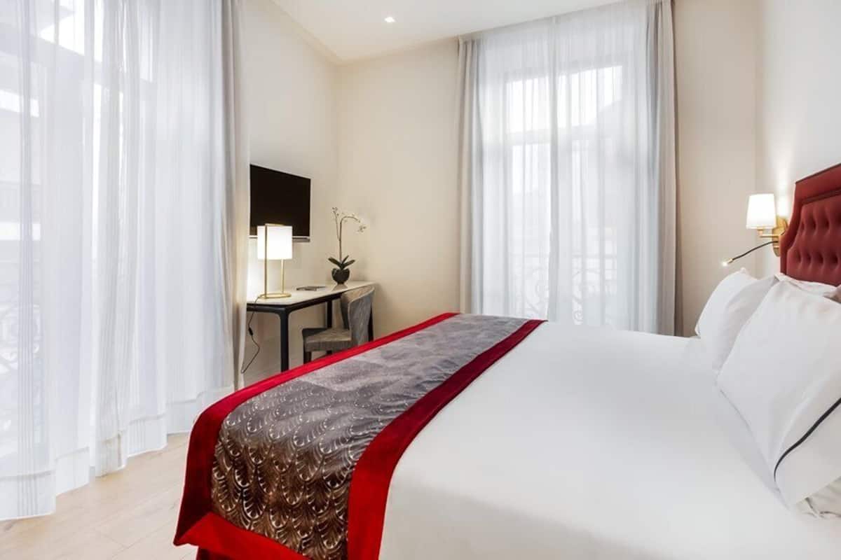 romantic room  | 1 bedroom, down duvets, minibar, in-room safe