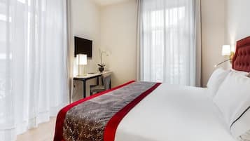 Romantic Room | 1 bedroom, down comforters, minibar, in-room safe