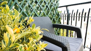 Kamar Triple Deluks | Balkon