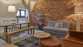 Comfort Apartment, Non Smoking | Living room | Smart TV