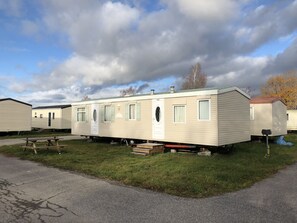 Front of property - Bergeforsparkens Camping (Sörberge)