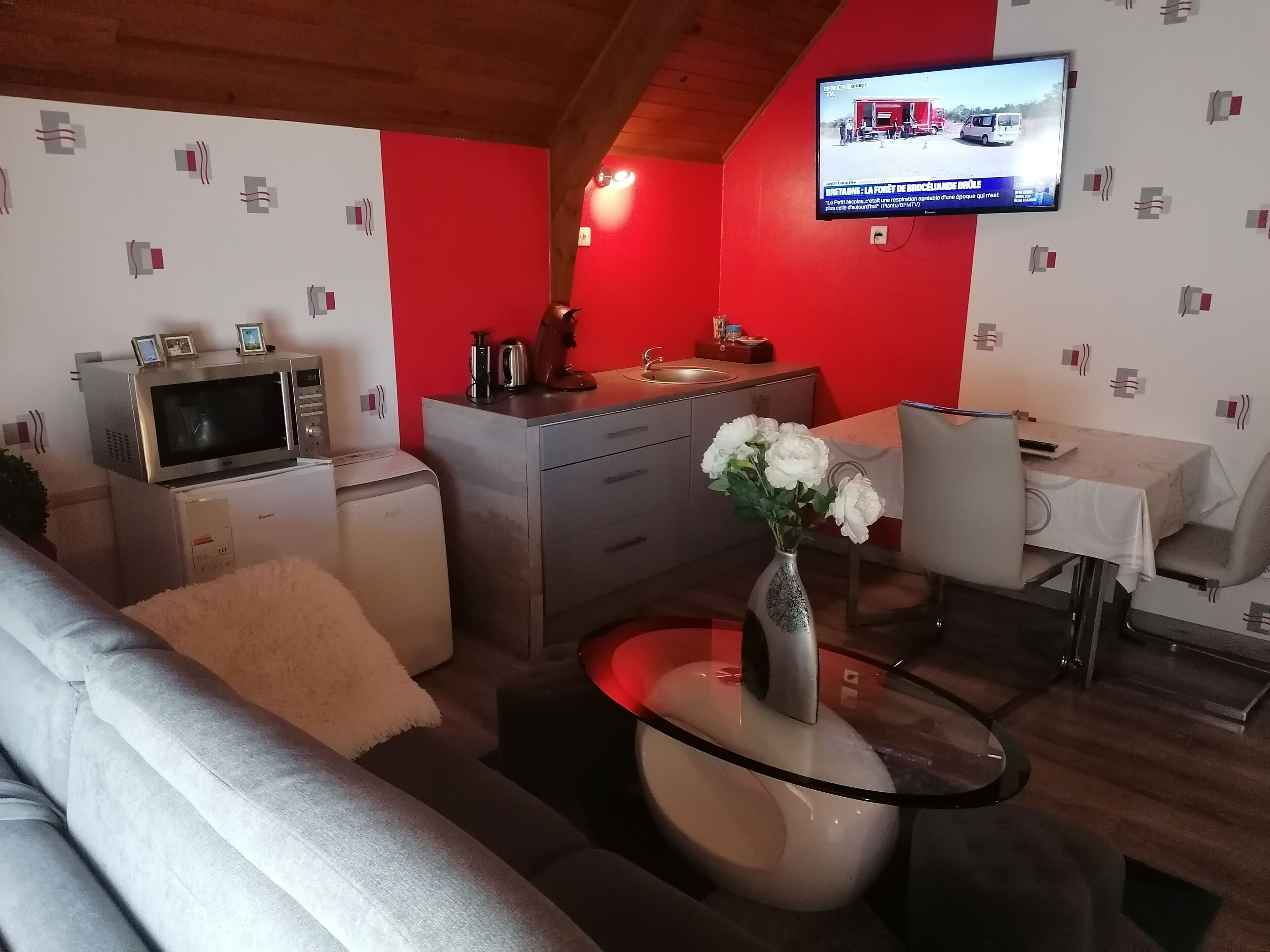 Familie tweepersoonskamer | Luxe beddengoed, individueel gedecoreerd, geluiddichte muren