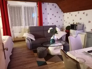 Familie tweepersoonskamer | Luxe beddengoed, individueel gedecoreerd, geluiddichte muren