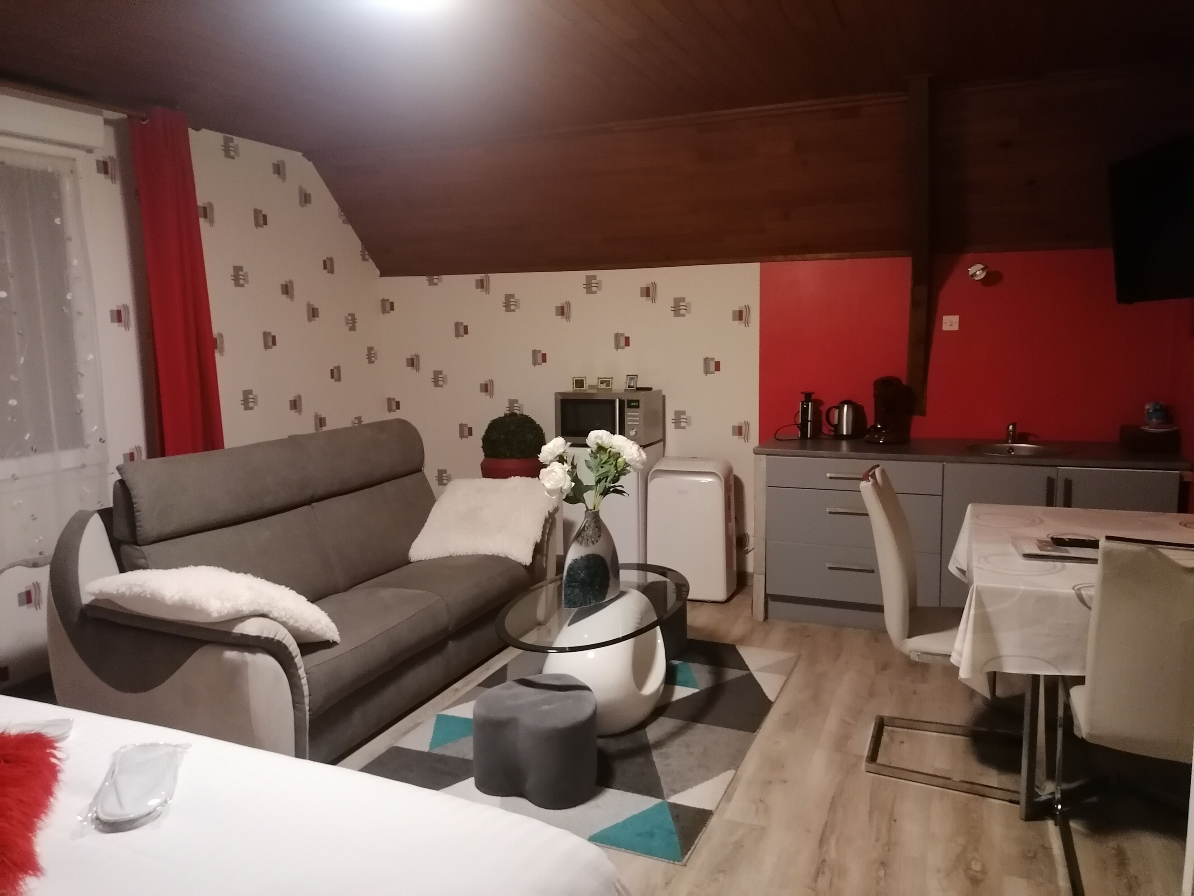 Family Double Room | Premium bedding, individually decorated, soundproofing, cots/infant beds